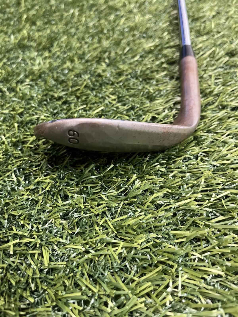 Titleist Tour SM4 60 Loft LW DG Wedge Flex SS Grip RH