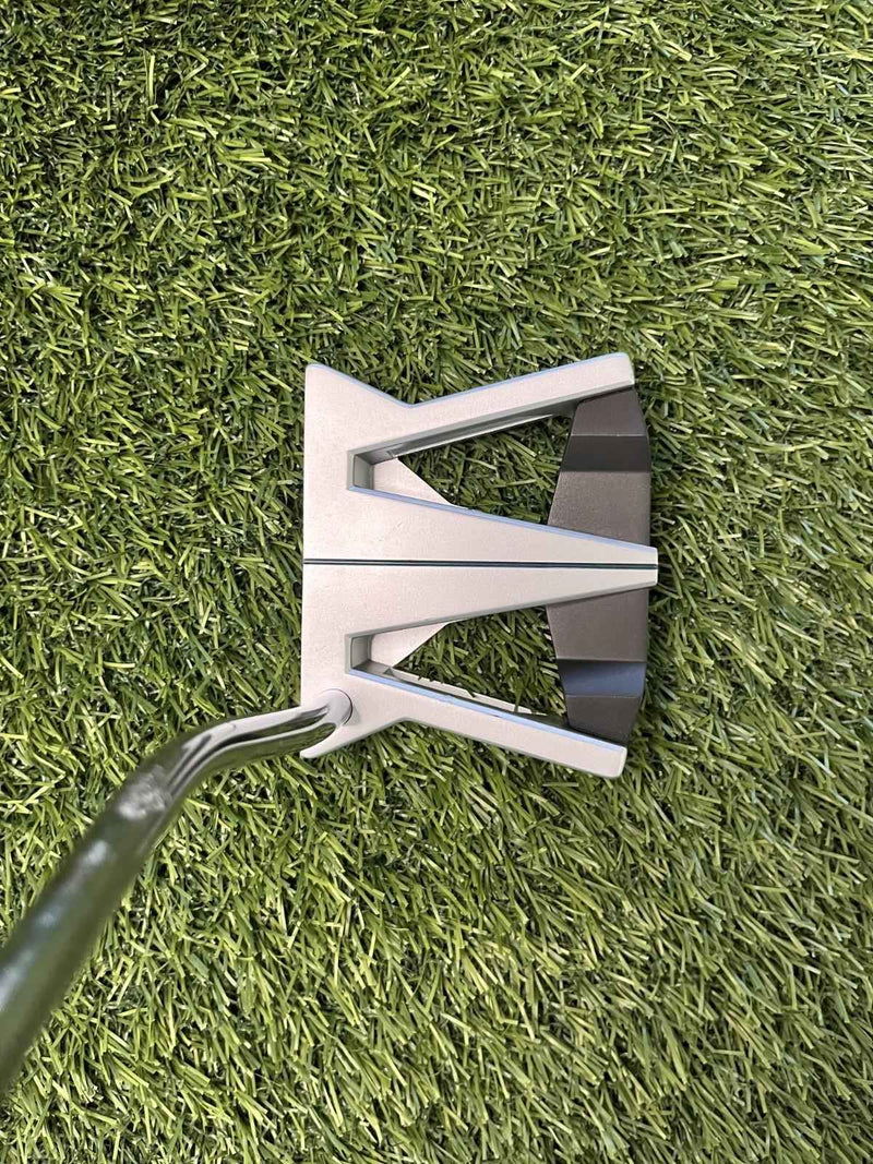 Nike Method Core Drone 2.0 35” Mallet Putter SS Grip RH