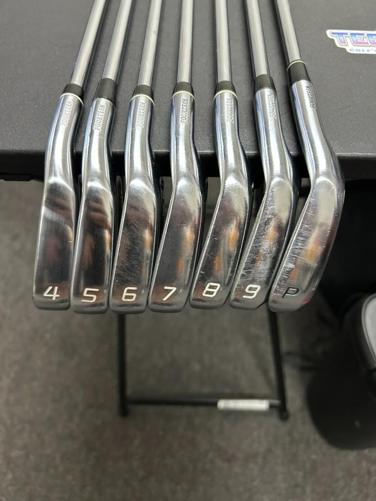 Fourteen TC550 Irons Set 4-PW Mix TC710 9 Iron TC788 PW Upgraded Regular Flex RH – Pre-Owned Golf Club – TEE OFF Golf Shops