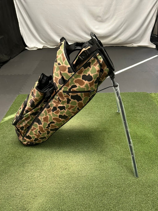 NEW TaylorMade FlexTech Lightweight Premium Golf Stand Bag 3-Way Camo – Pre-Owned Golf Club – TEE OFF Golf Shops