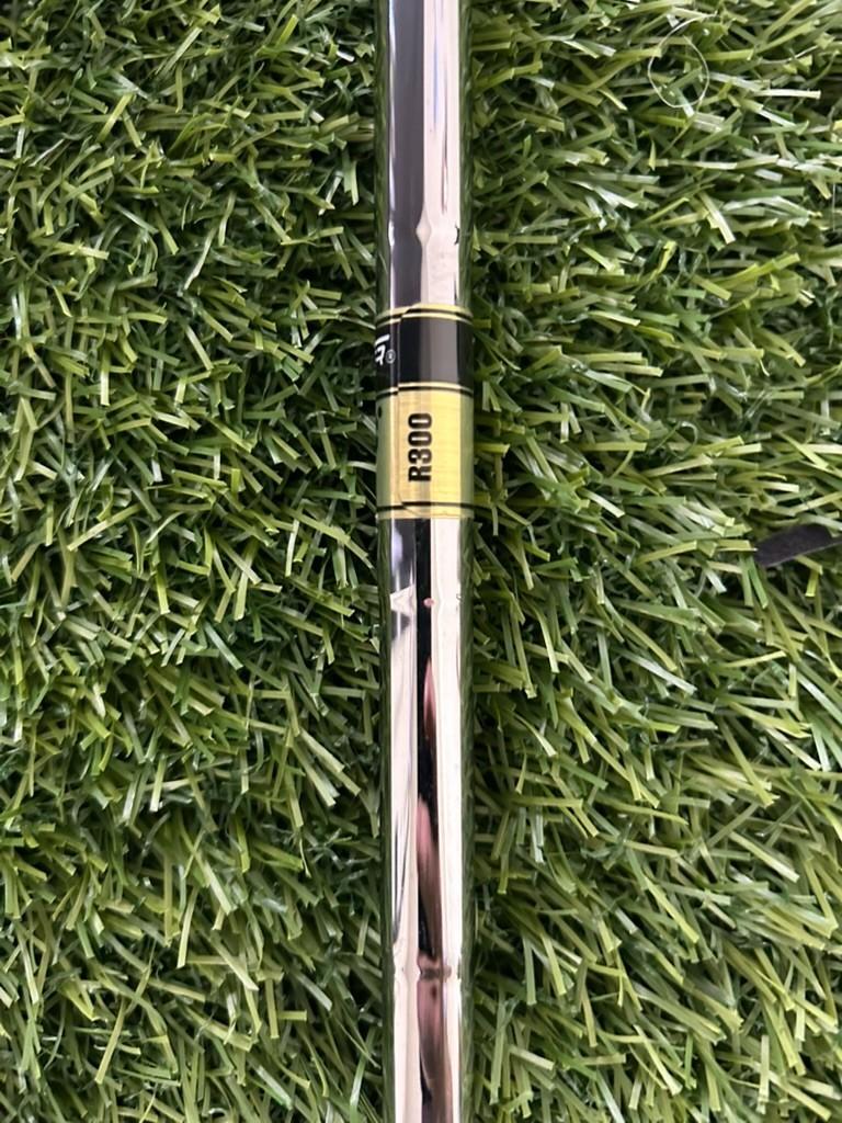 NEW Cobra Bio Cell+ 4 Iron TT R300 Regular Flex Original Grip RH – Pre-Owned Golf Club – TEE OFF Golf Shops