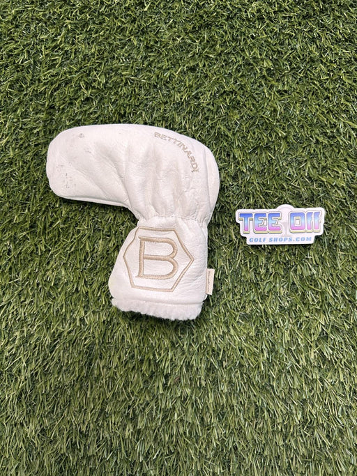 Bettinardi White Leather 3 of 4 Sock Blade Putter Head Cover – Pre-Owned Golf Club – TEE OFF Golf Shops