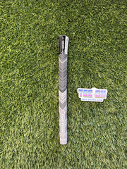 Golf Pride MCC +4 Gray Standard – Pre-Owned Golf Club – TEE OFF Golf Shops