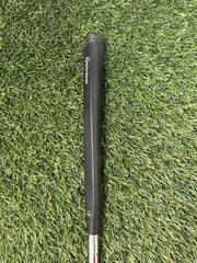 TaylorMade TPi-25 Blade Putter Center Shaft 35" Original Grip RH – Pre-Owned Golf Club – TEE OFF Golf Shops