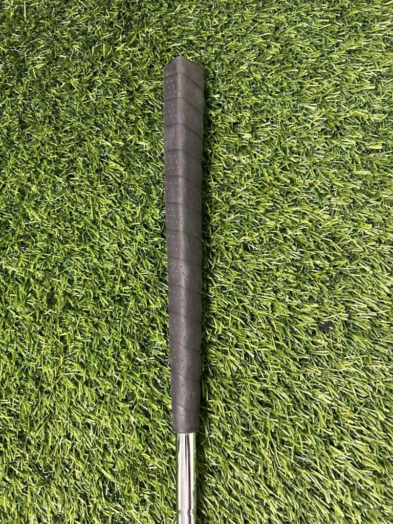 SPOT Golf Blade Putter 35” Unique Adjustable Shaft & Neck RH – Pre-Owned Golf Club – TEE OFF Golf Shops