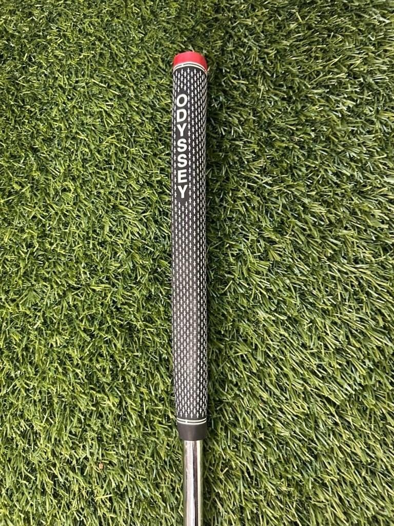 Odyssey Tri Hot #2 Blade Putter 25" Original Grip RH – Pre-Owned Golf Club – TEE OFF Golf Shops