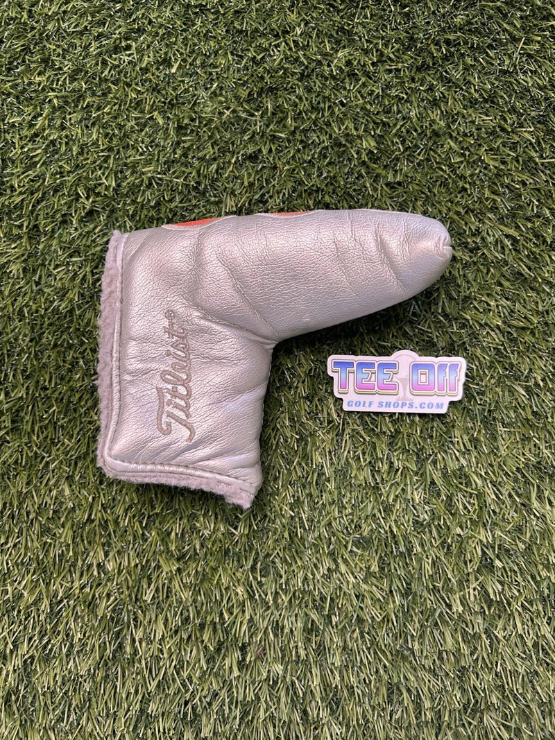 Scotty Cameron Putter Studio 3 Red Dot Gray Putter Head Cover – Pre-Owned Golf Club – TEE OFF Golf Shops