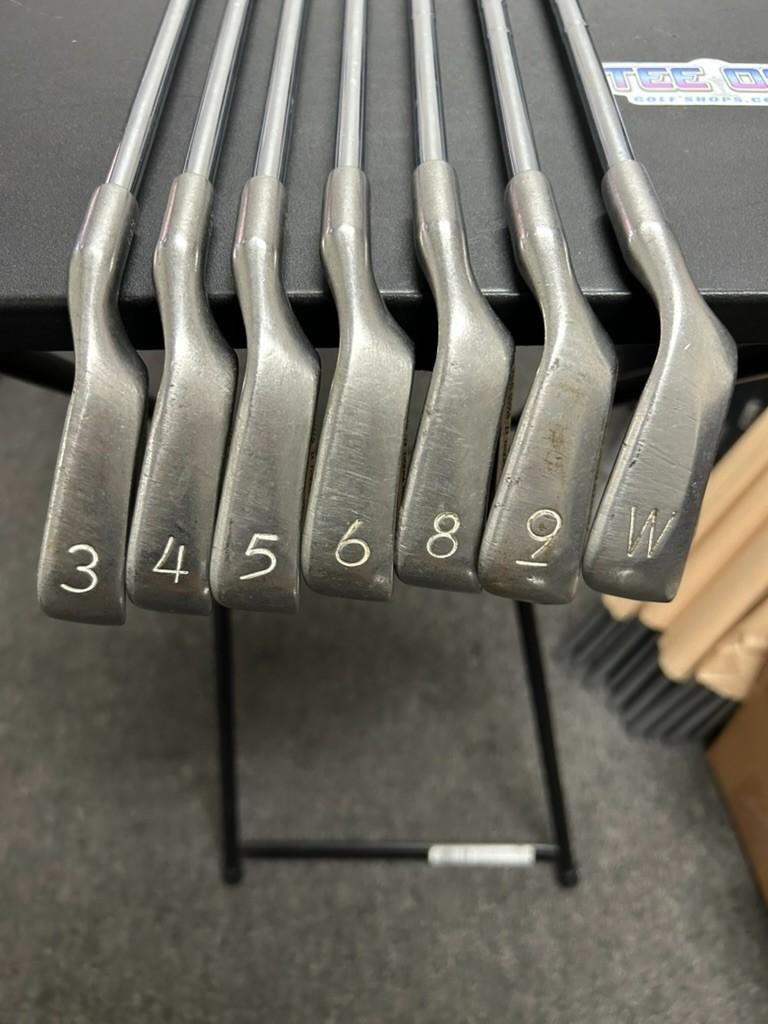 Ping Eye 2 Black Dot Irons Set 3-PW missing 7 Steel Stiff Flex Original Grips RH – Pre-Owned Golf Club – TEE OFF Golf Shops