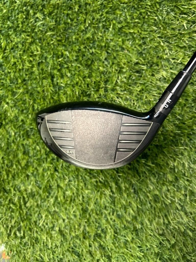 Titleist TSi4 Driver 9 Loft Atmos X-Stiff Flex GP Grip RH – Pre-Owned Golf Club – TEE OFF Golf Shops