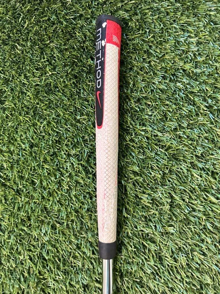 Nike Method Core MC 12w Mallet Putter 34" Original Grip RH – Pre-Owned Golf Club – TEE OFF Golf Shops