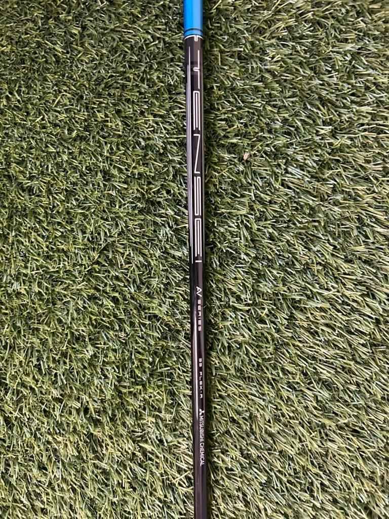 Titleist TSR2 Driver 10 Loft Tensei Blue Regular Flex GP Grip RH