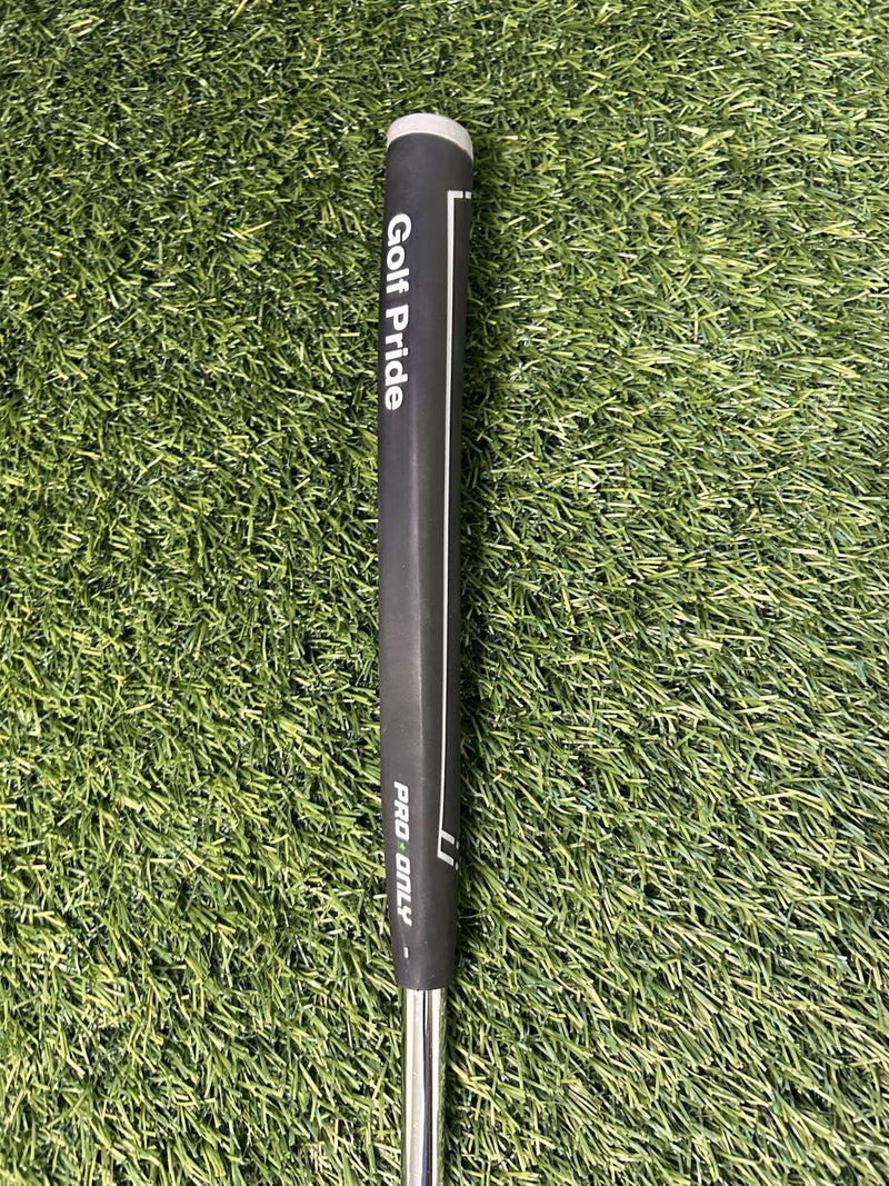 Nike Method Origin B1 01 Blade Putter 33” GP Grip RH – Pre-Owned Golf Club – TEE OFF Golf Shops