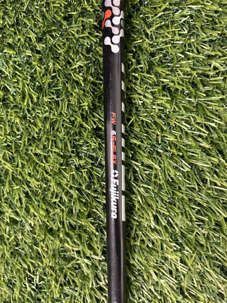 TaylorMade M5 Titanium 3W Rocket 14 Loft Atmos Stiff Flex Original Grip RH – Pre-Owned Golf Club – TEE OFF Golf Shops