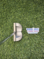 Nike Method Core MC-4i Center Shaft Mid-Mallet 34" Putter Original Grip RH – Pre-Owned Golf Club – TEE OFF Golf Shops