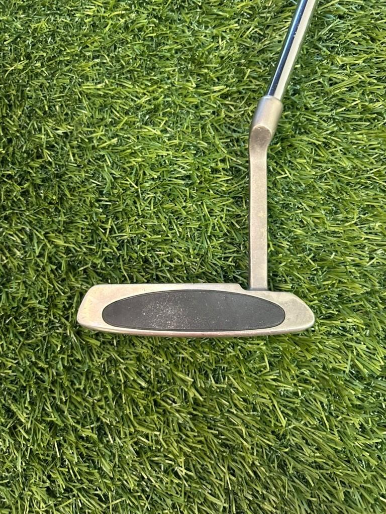 TaylorMade TPi-22 35" Blade Putter Original Grip RH – Pre-Owned Golf Club – TEE OFF Golf Shops