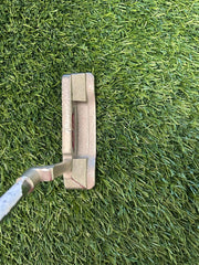 TaylorMade Rossa Daytona Sport I Copper 35" Blade Putter Original Grip RH – Pre-Owned Golf Club – TEE OFF Golf Shops