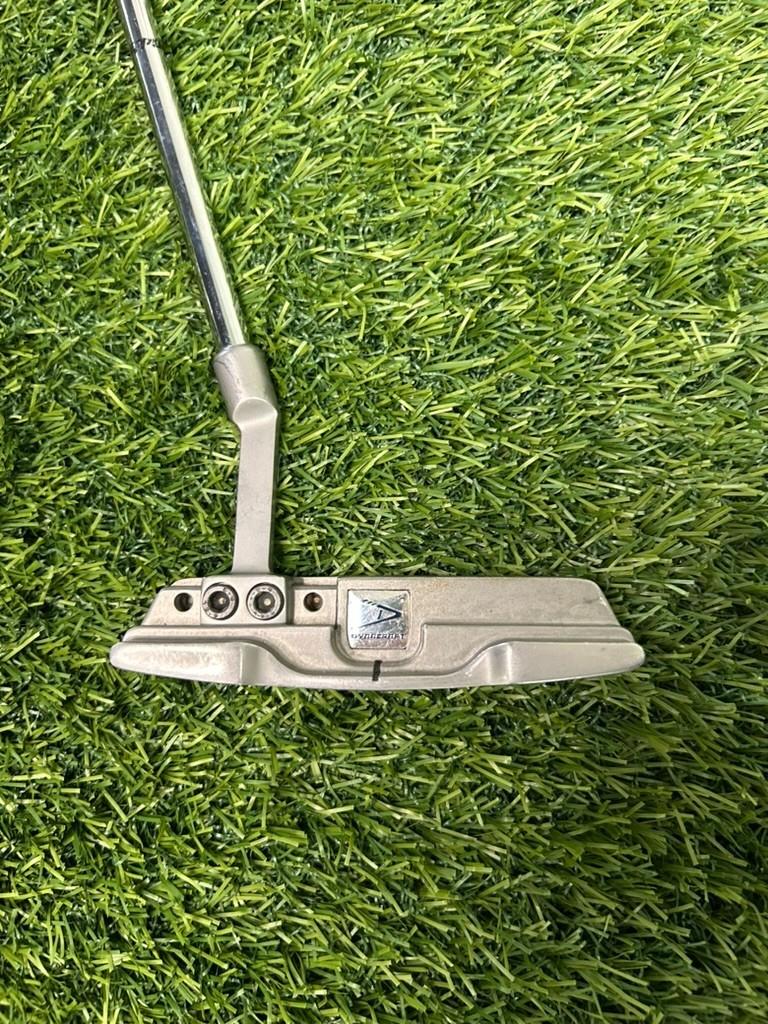 SPOT Golf Blade Putter 35” Unique Adjustable Shaft & Neck RH – Pre-Owned Golf Club – TEE OFF Golf Shops