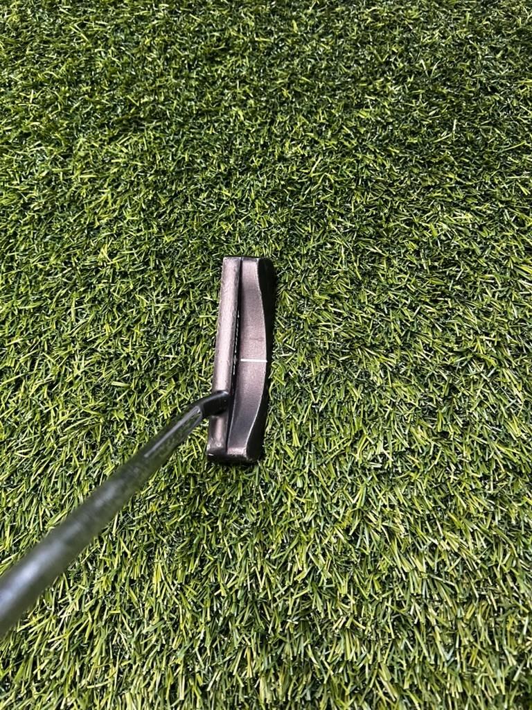 Odyssey White Hot Pro Blade Putter 35” SS Grip RH