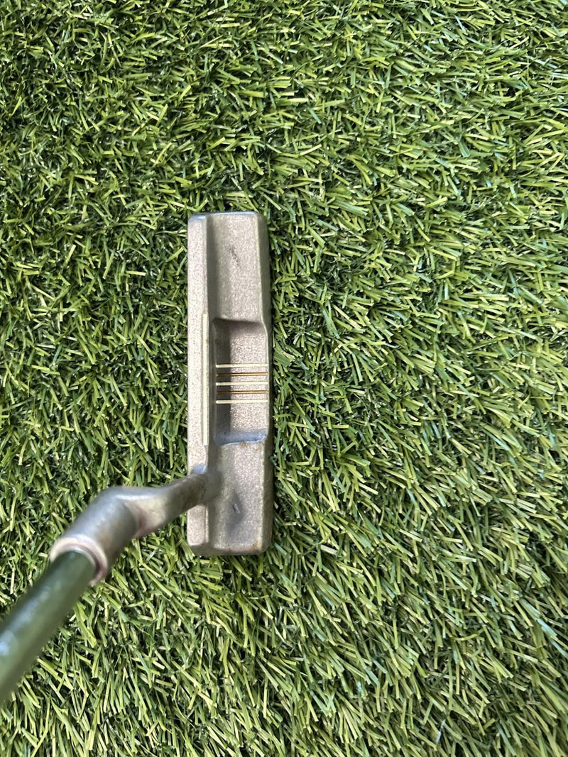 TaylorMade TPA V 35" Blade Putter Original Grip RH – Pre-Owned Golf Club – TEE OFF Golf Shops