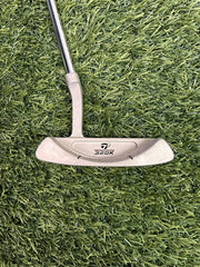 TaylorMade 320k 29” Juniors Blade Putter Original Grip RH – Pre-Owned Golf Club – TEE OFF Golf Shops