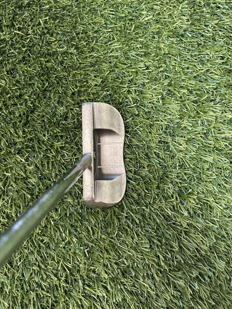 TaylorMade TPi-25 Blade Putter Center Shaft 35" Original Grip RH – Pre-Owned Golf Club – TEE OFF Golf Shops