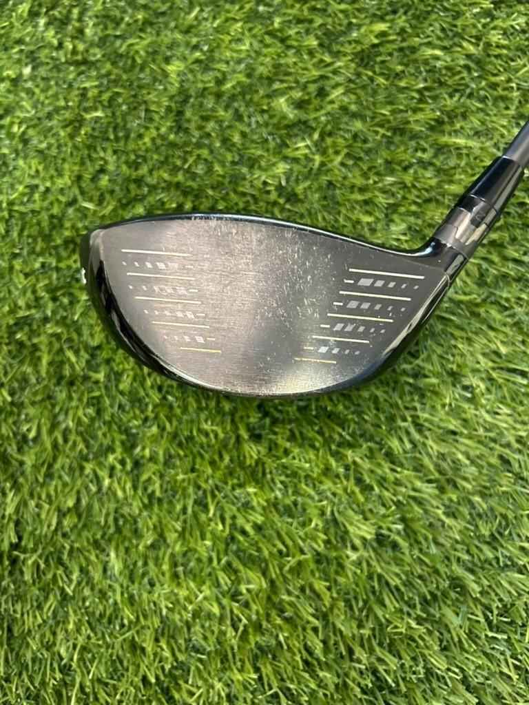 Titleist 913 D3 Driver 8.5 Loft Diamana X-Stiff Flex Original Grip RH