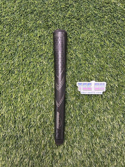 JumboMax Ultralite Black Oversize Grip Large – Pre-Owned Golf Club – TEE OFF Golf Shops