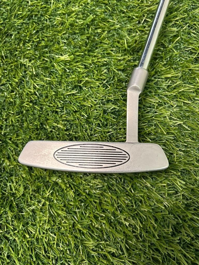 SPOT Golf Blade Putter 35” Unique Adjustable Shaft & Neck RH – Pre-Owned Golf Club – TEE OFF Golf Shops