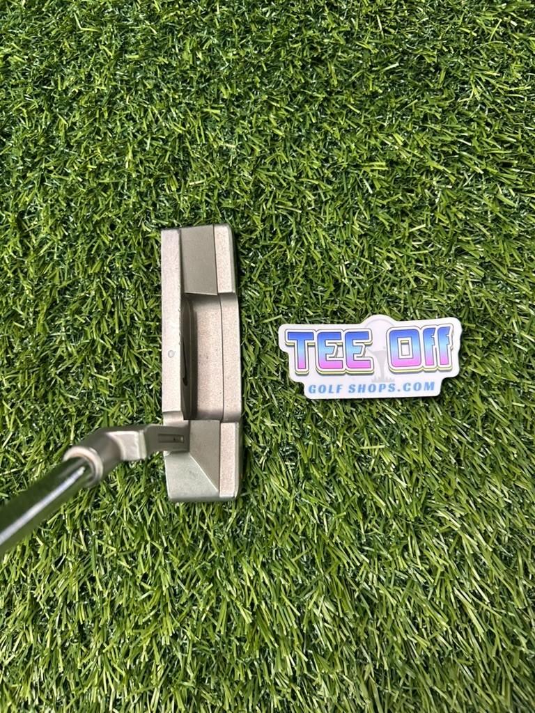 Nike Ignite 001 Blade Putter 33" Original Grip RH – Pre-Owned Golf Club – TEE OFF Golf Shops
