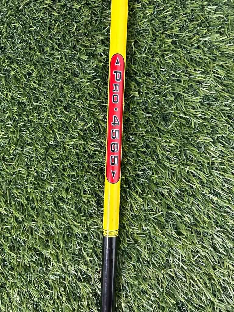 Titleist 975J-VS Driver 8.5 Loft Pro 4565 Stiff Flex RH