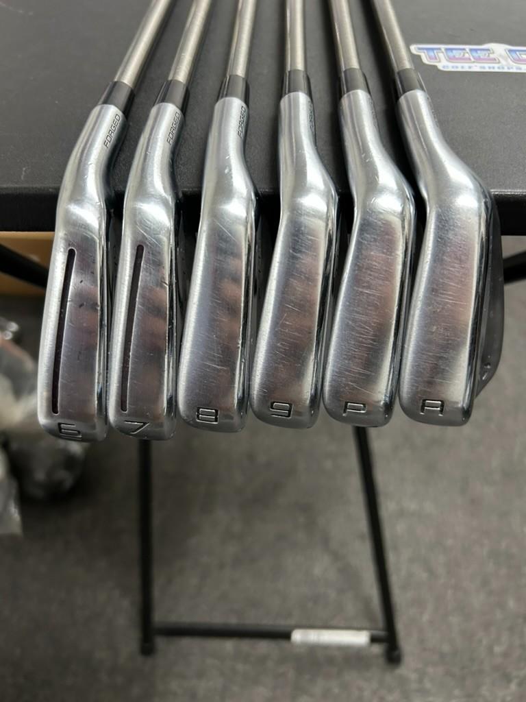 TaylorMade P770 Irons Set 6-AW SteelFiber F3 Regular Flex GP Grips RH – Pre-Owned Golf Club – TEE OFF Golf Shops
