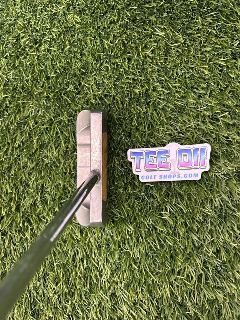 Carbite Bone CB Center Shaft Blade Putter 35" Karma Grip LH – Pre-Owned Golf Club – TEE OFF Golf Shops