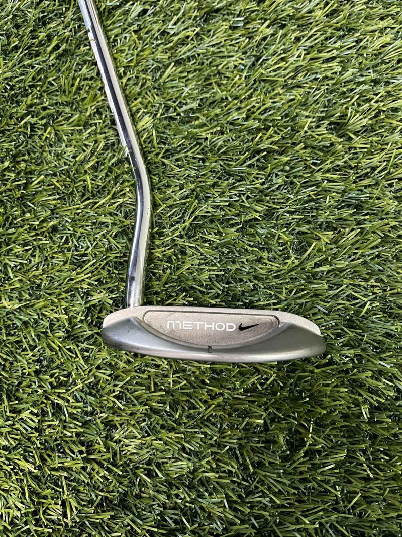 Nike Method Core MC-5i Mid-Mallet Putter 35" SS Grip RH