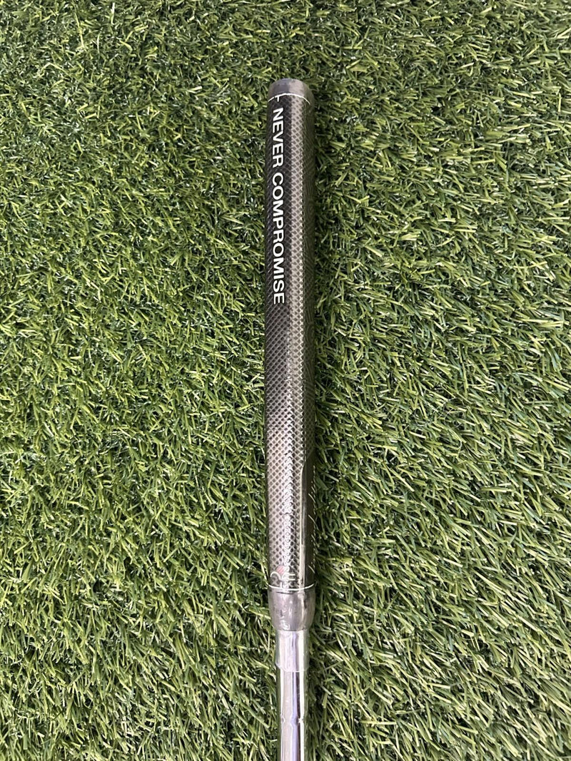 NEW Never Compromise Limited Edition Toshiba Classic Champions Tour Collector Pu – Pre-Owned Golf Club – TEE OFF Golf Shops