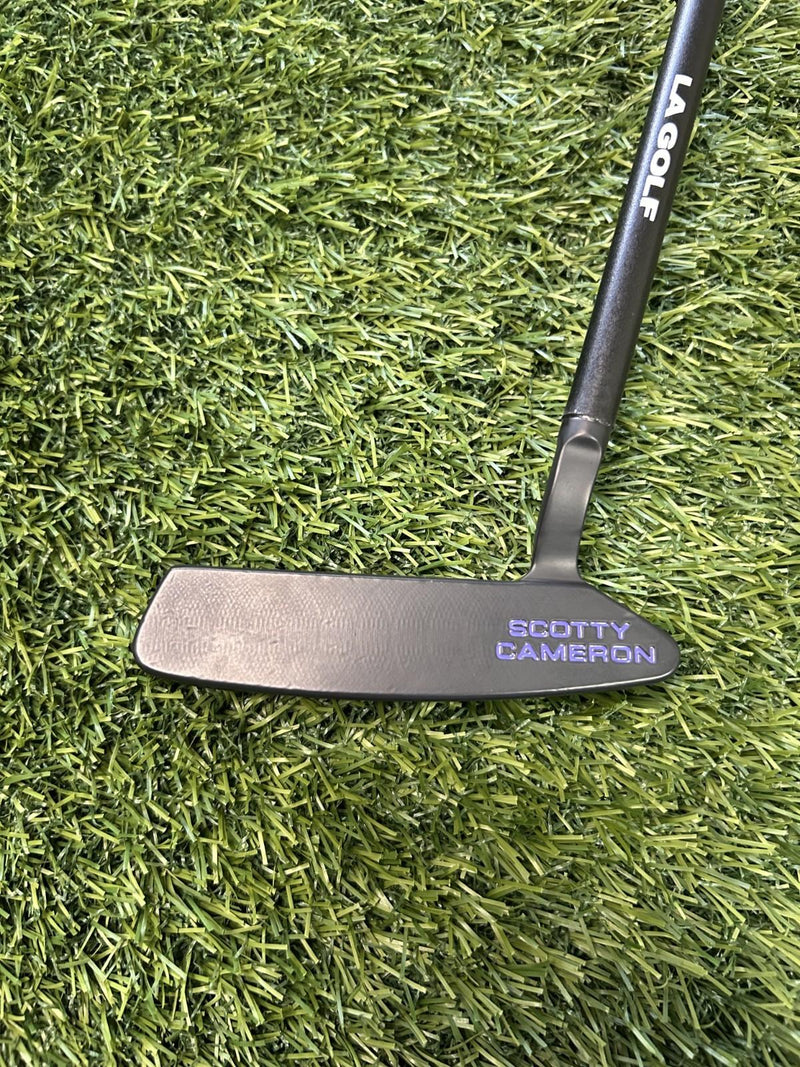 Custom Scotty Cameron Studio Select Laguna 1.5 Kobe Black Mamba 35" RH – Pre-Owned Golf Club – TEE OFF Golf Shops